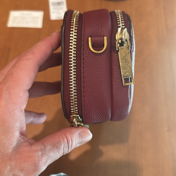 HENRI BENDEL Phone Wallet Crossbody EUC - Picture 4 of 14